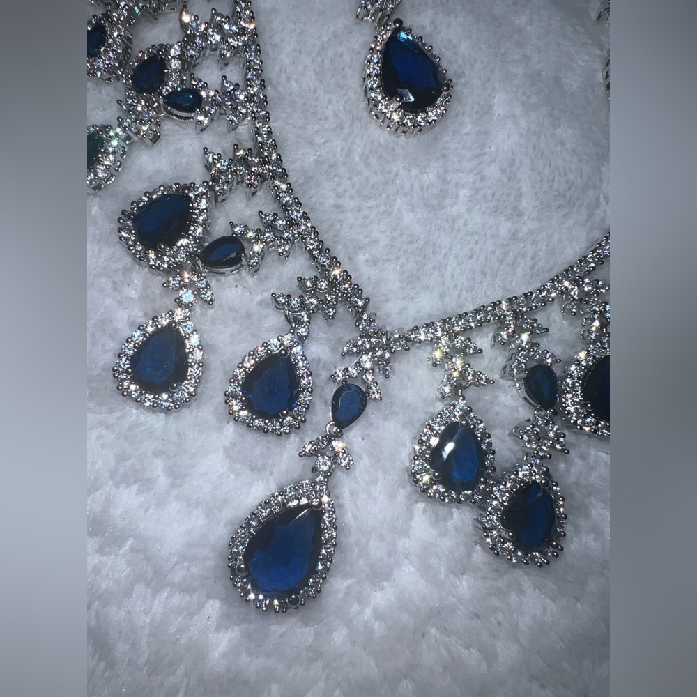 EleQueen Necklace And Earrings Jewelry Set For Bridal, Party, Costume, Birthday - Picture 7 of 8